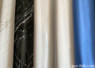 Rolos de folha de móveis de PVC de alto brilho de 0,18 mm para decoração de superfícies internas