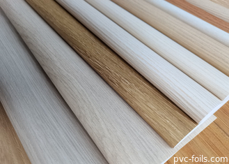 Filme decorativo de PVC de grãos de madeira supermate para móveis e armários