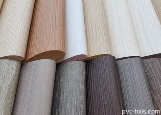 Filme decorativo de PVC de textura de madeira supermate para painel de WPC e revestimento de perfis