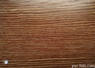 A folha dourada da membrana do PVC da grão da madeira de carvalho para portas surge 0.35MM