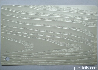 O filme RÍGIDO da membrana do Pvc para as portas de armário peroliza a cor gravadas profundamente