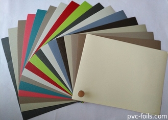 Folha da membrana do Pvc da imprensa do vácuo para o painel do Mdf das portas que geia a cor sólida