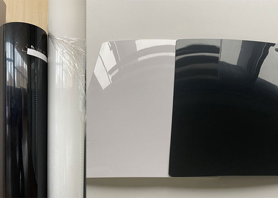 Folha de alto brilho da membrana do PVC para o preto branco leitoso das portas de armário