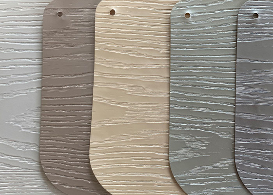 A estratificação da cor sólida gravou o filme decorativo do PVC para o painel interior