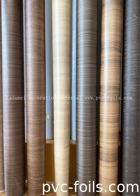 Película de revestimento de perfis de grãos de madeira de PVC para decoração de painéis de portas