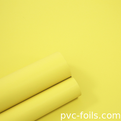 Filme decorativo de PVC amarelo Super mate para portas de armários de quarto