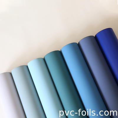 Rolo de folha decorativa de PVC monocolor para prensagem de membrana de portas de armários
