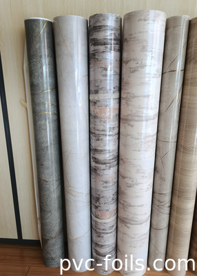 Película de PVC de mármore brilhante de 1400 mm para aplicações de impressão por membrana de vácuo