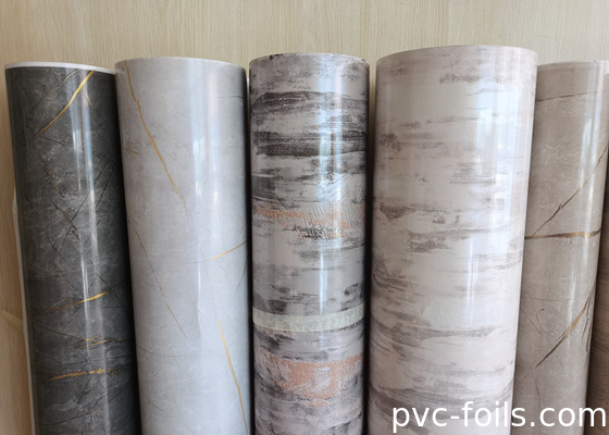 Película de PVC de mármore brilhante de 1400 mm para aplicações de impressão por membrana de vácuo