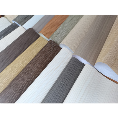 Película de membrana de PVC clássica de design de grãos de madeira para portas de armários