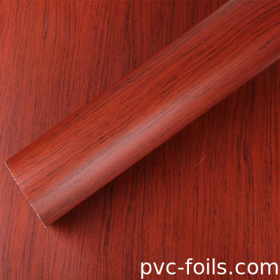 Baixo MOQ Preço de fábrica Papel de parede auto-aderente Adesivo de móveis Vinyl Madeira Grão de PVC Film For Sale