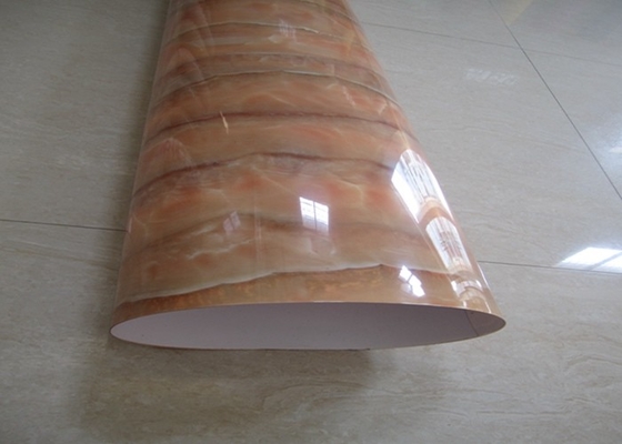 O filme de alto brilho resistente de aquecimento do PVC para portas marmoreia o efeito