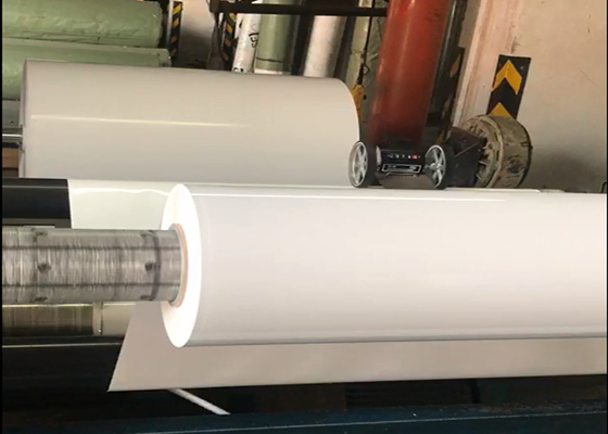 Folha de alto brilho da membrana do PVC para o branco contínuo da porta de armário