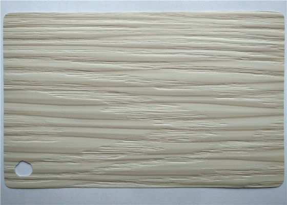 Pressionando a folha da membrana do PVC para o armário 0.35MM de madeira brancos das portas